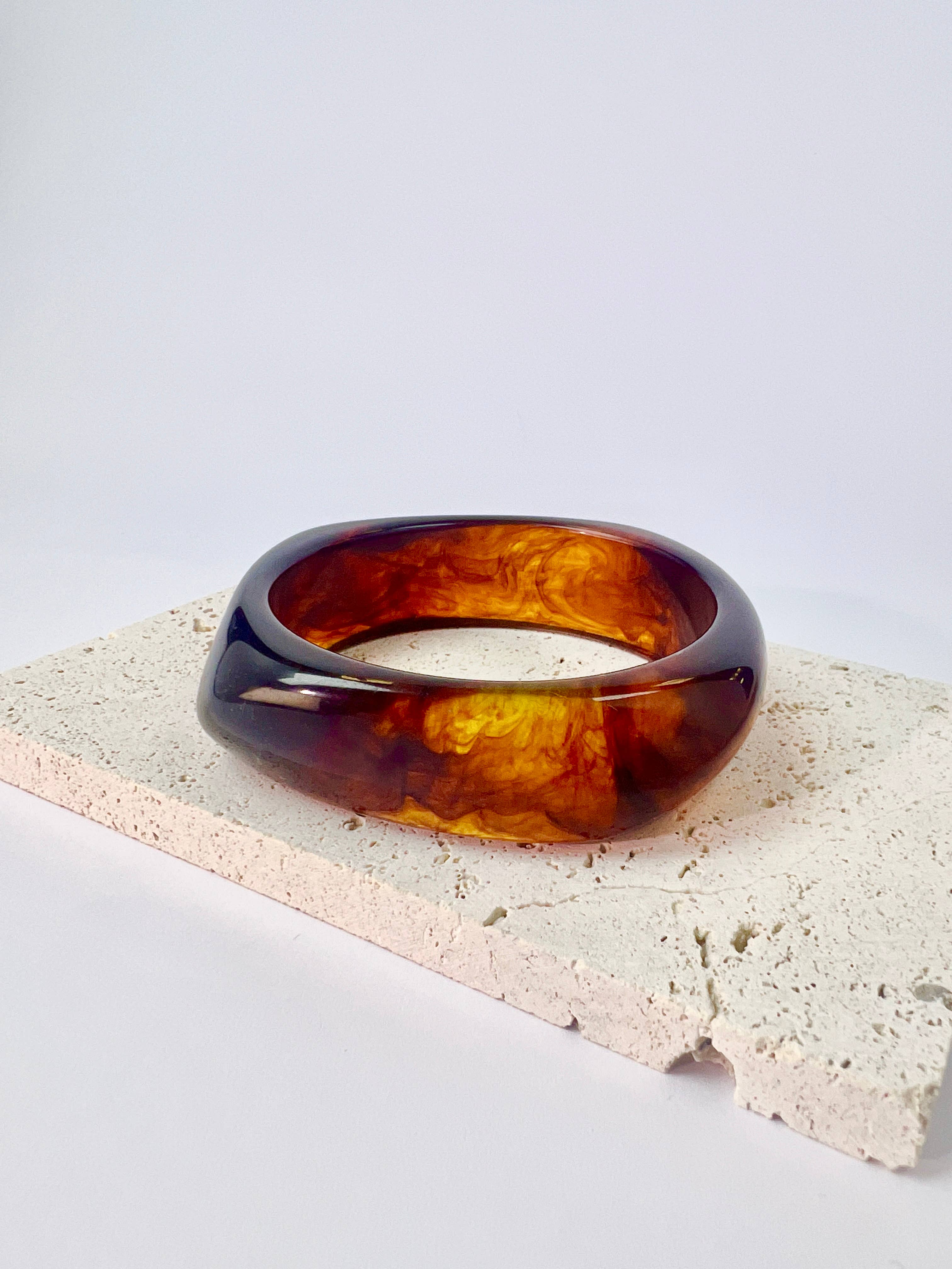 Marble-effect resin bangle bracelet