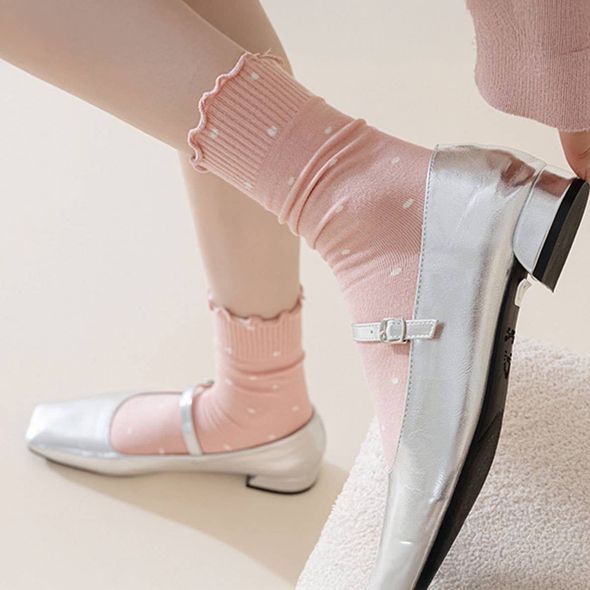 Polka Dot Pattern Ruffle Crew Socks For Womens