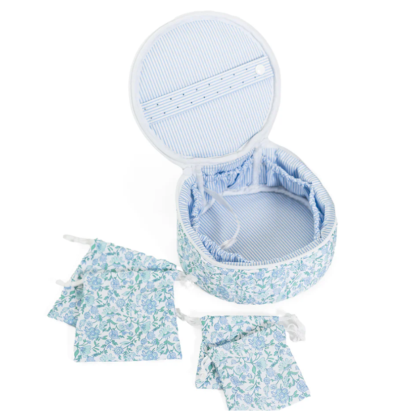 TRVL Quilted Jewel Round