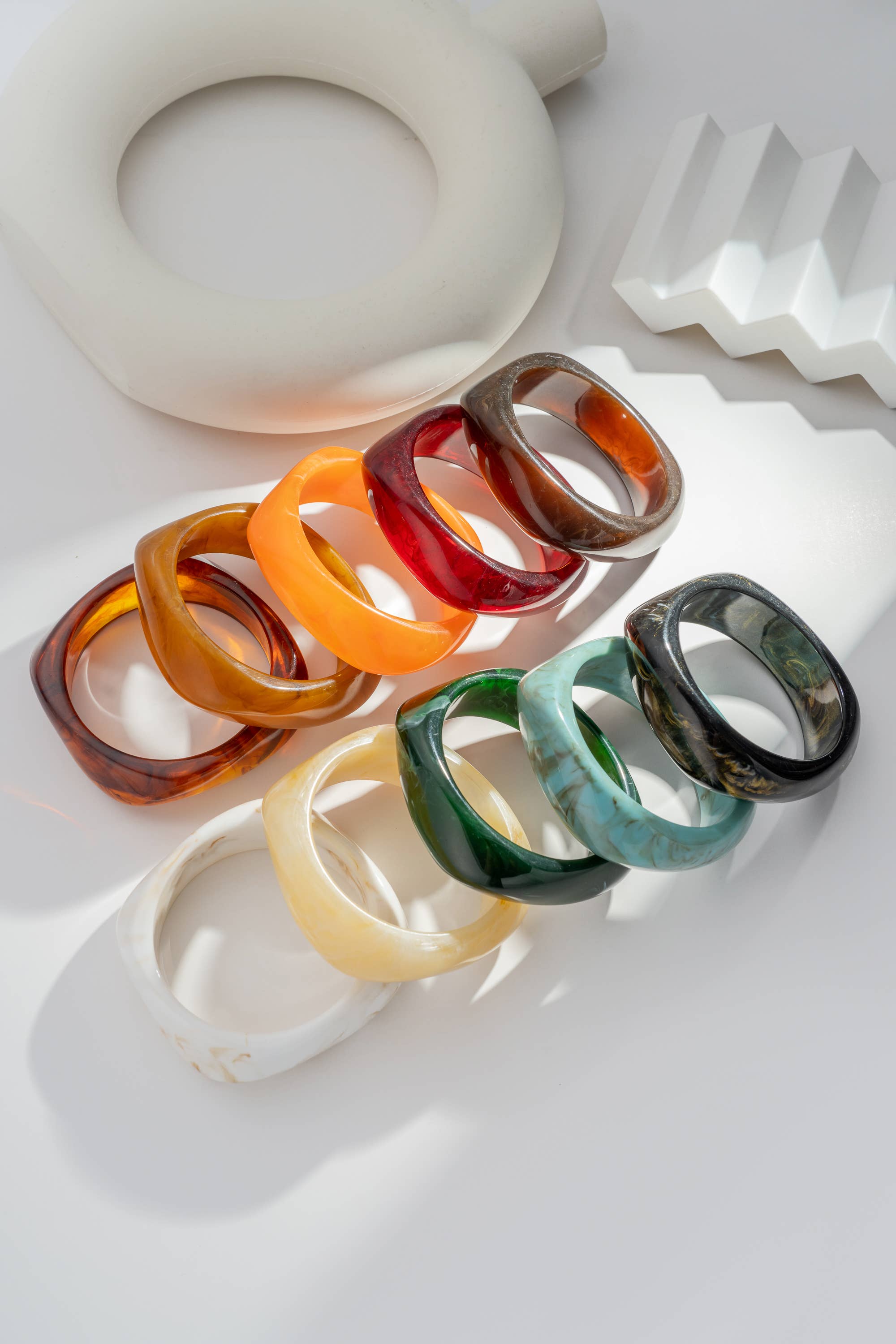 Marble-effect resin bangle bracelet