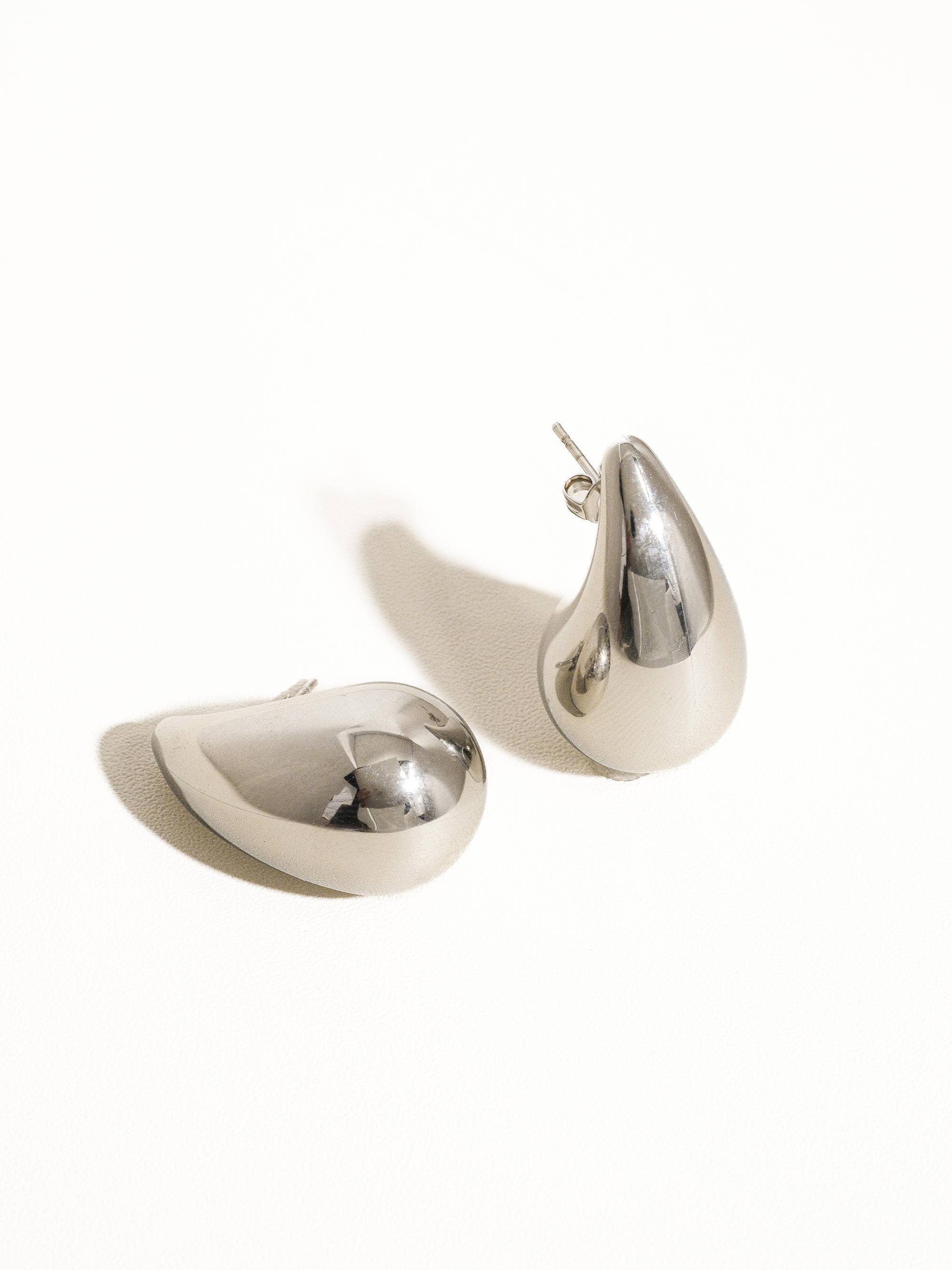 Colette 18K Gold Non-Tarnish Large Huggie Droplet Earring