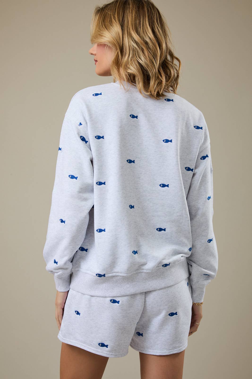 Crew Neck Long Sleeve Fish Embroidered Sweatshirt