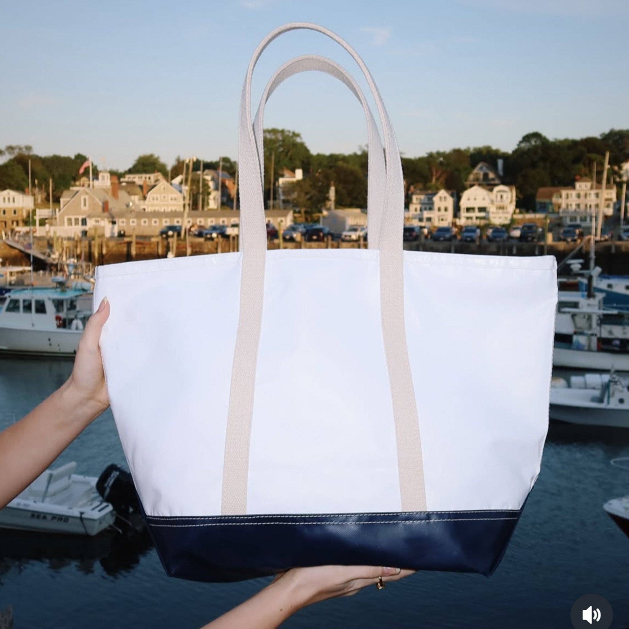 Two toned boat bag