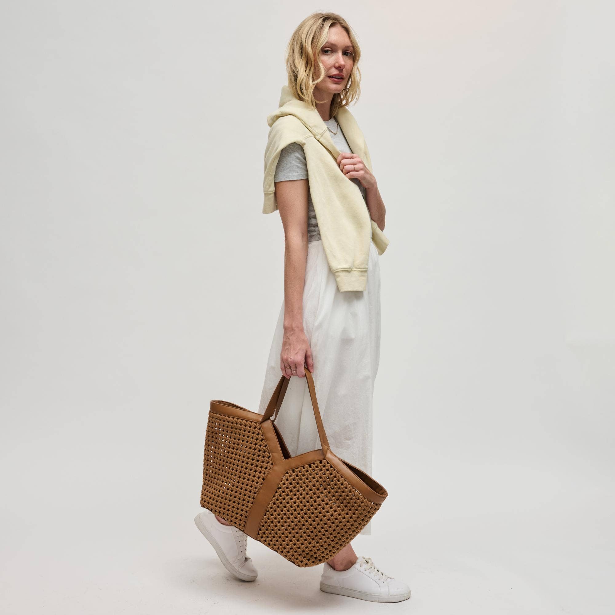 Calypso Tote