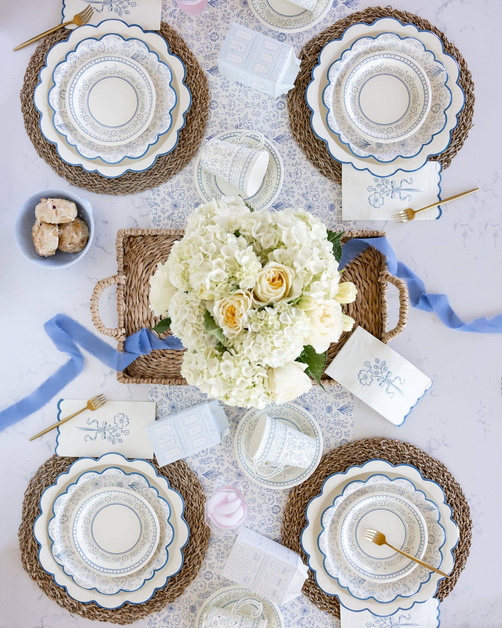 Pembroke Cream with Blue Edge Paper Plate