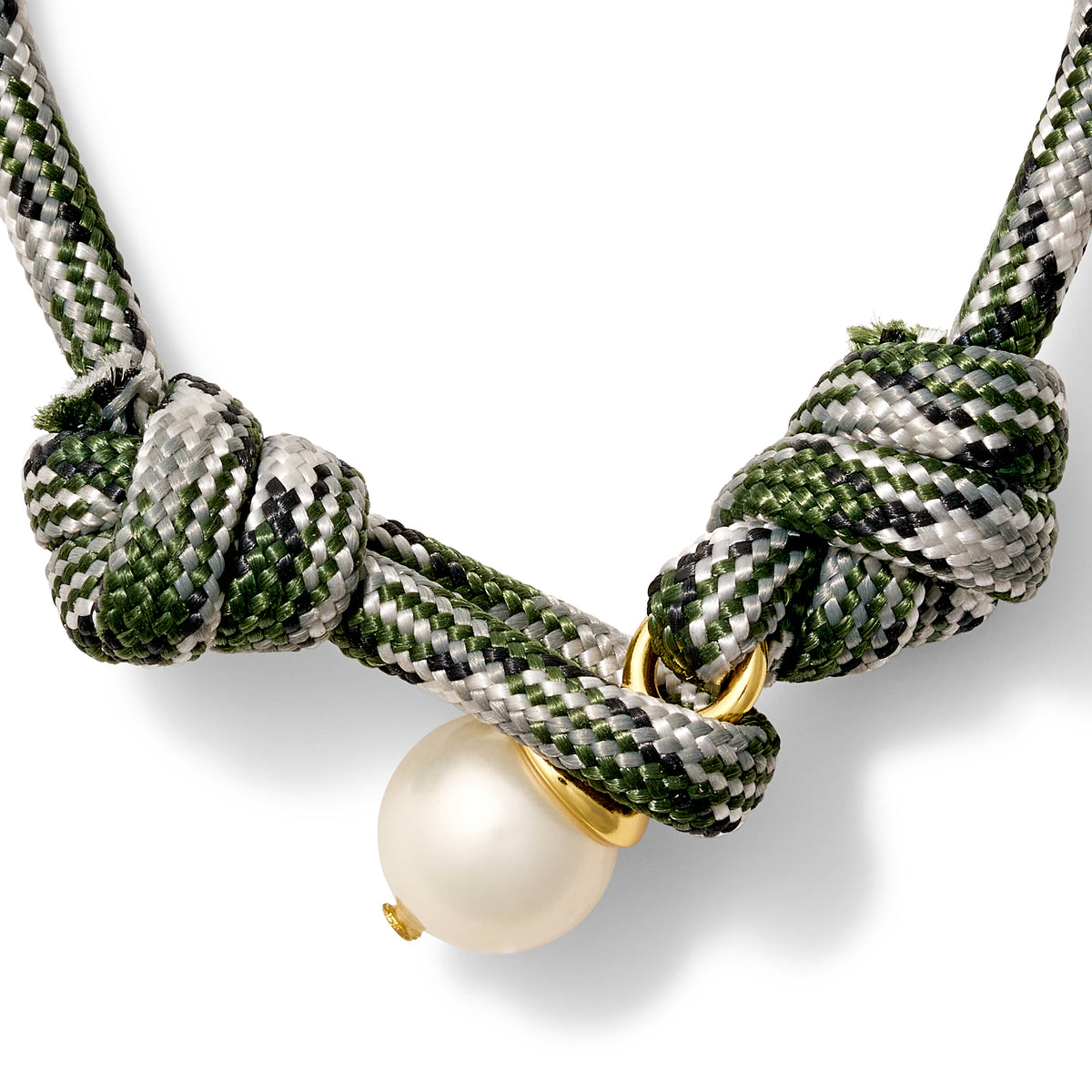 The Paracord + Pearl Bracelet