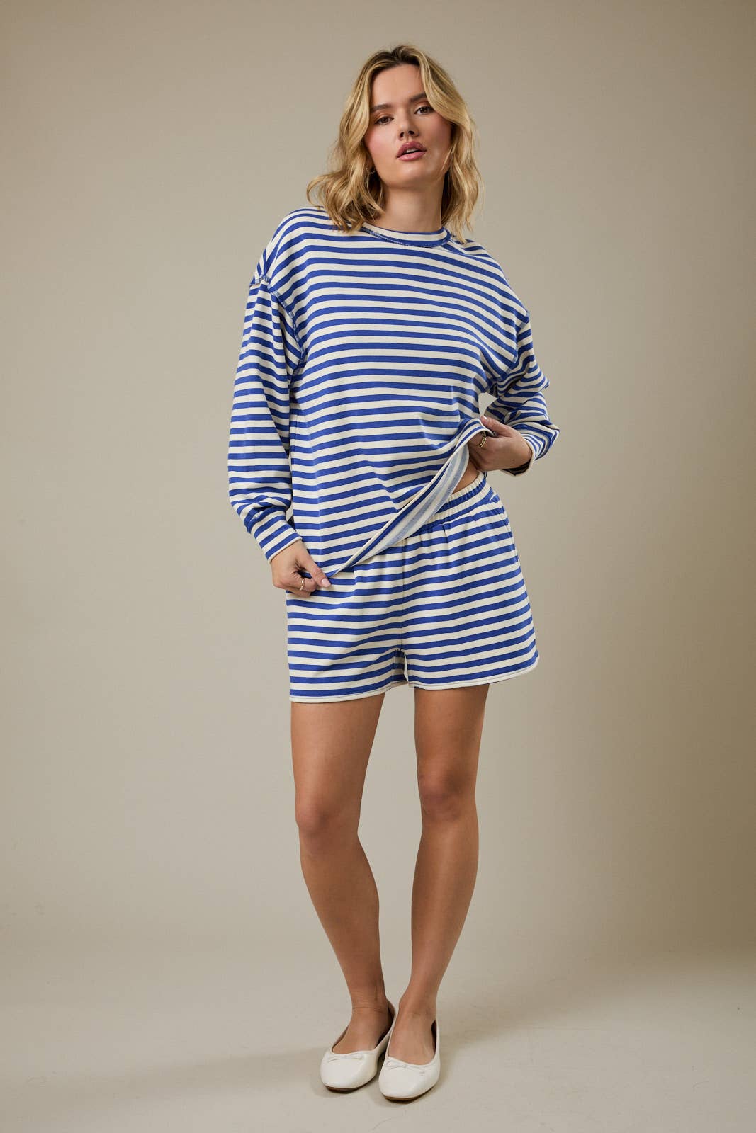 Crew Neck Detailed Stripe Sweatshirt &amp; Shorts
