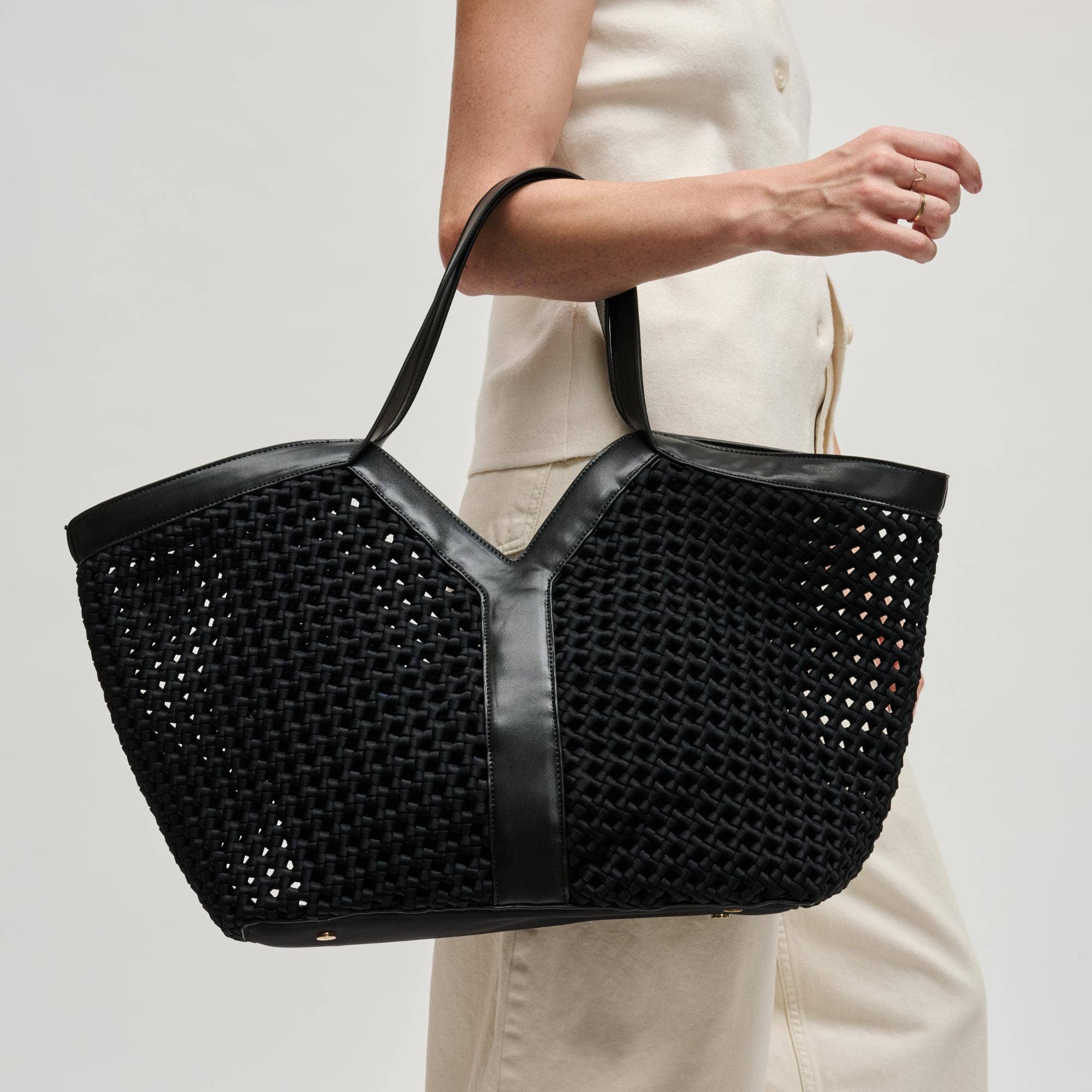 Calypso Tote