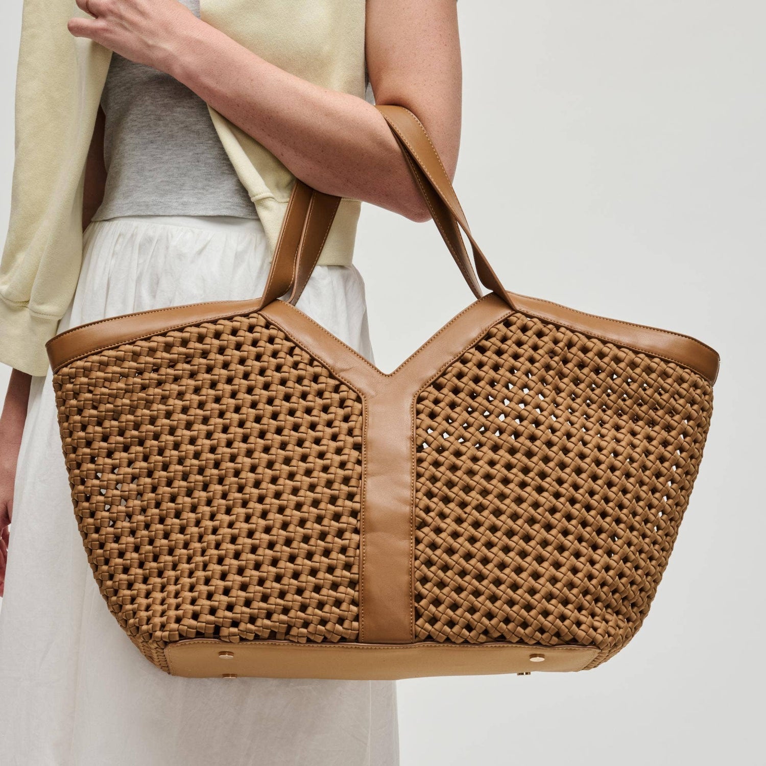Calypso Tote