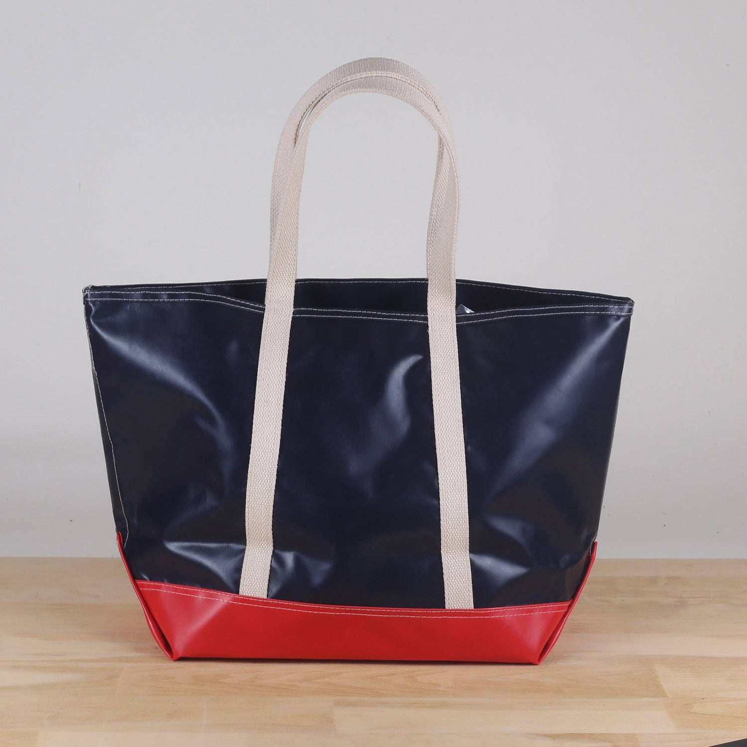 Two toned boat bag