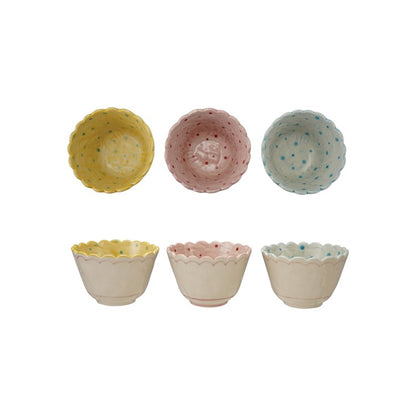 Hand-Painted Stoneware Scalloped Bowl
