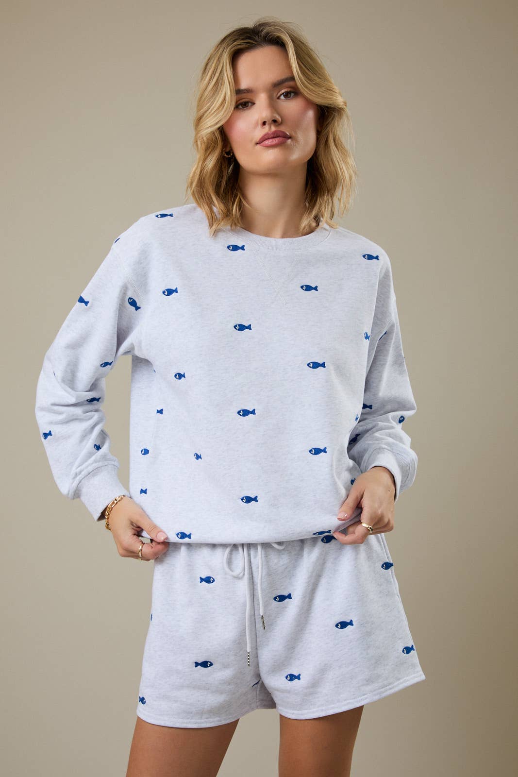 Crew Neck Long Sleeve Fish Embroidered Sweatshirt