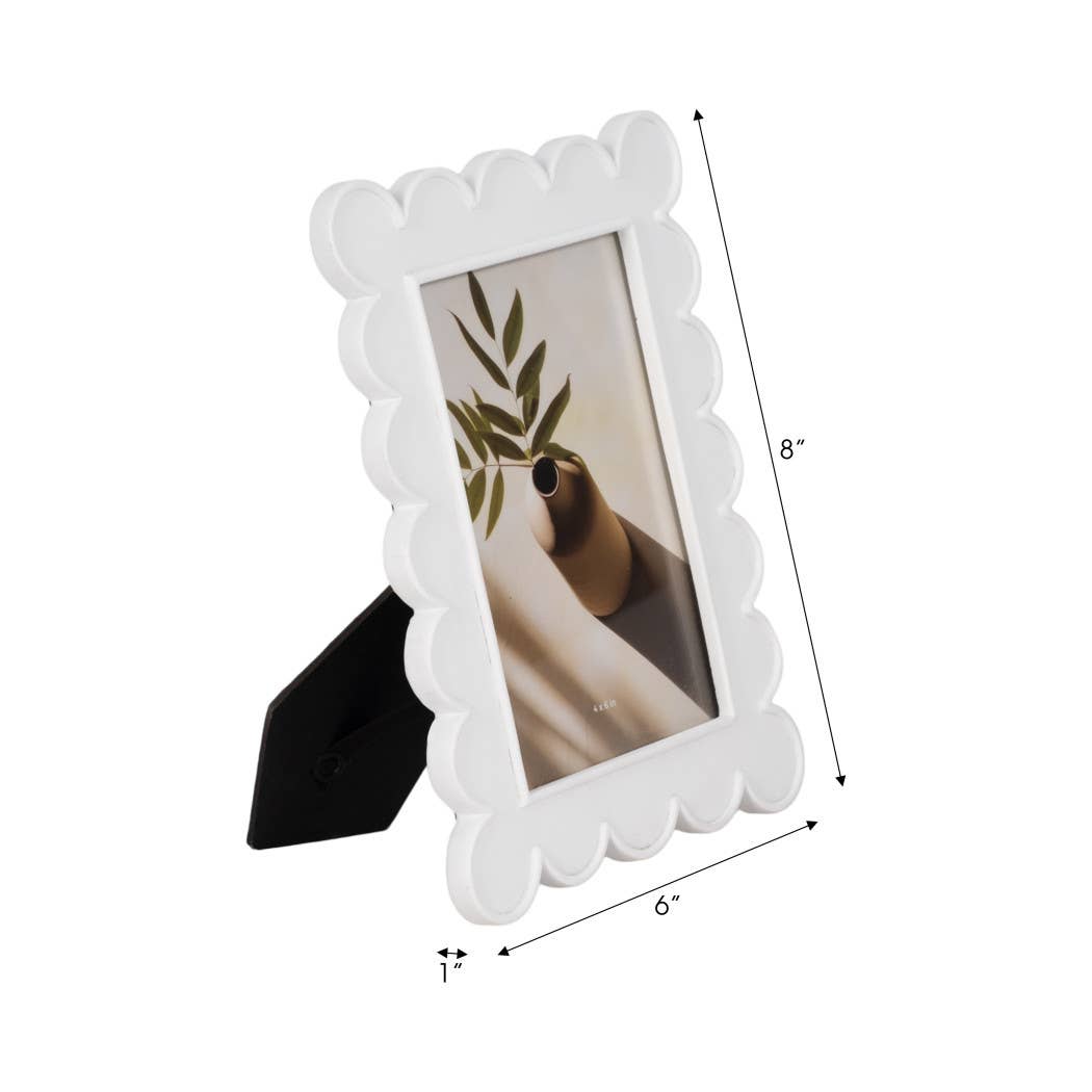Decorative Scalloped Edge White Photo Frame