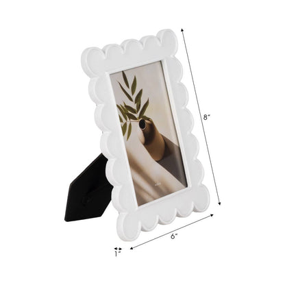 Decorative Scalloped Edge White Photo Frame
