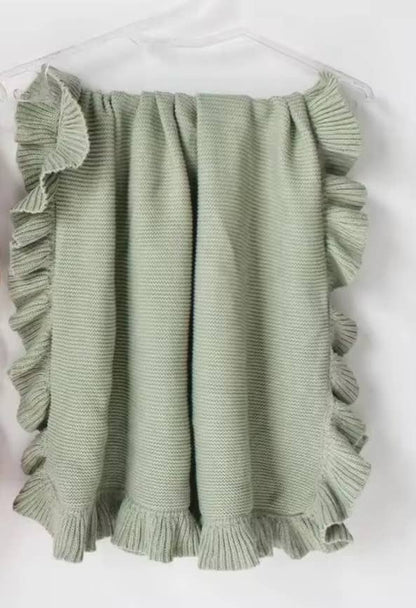 Ruffle Edge Baby Quilt Blanket
