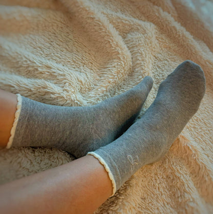 Embroidered Bow Socks