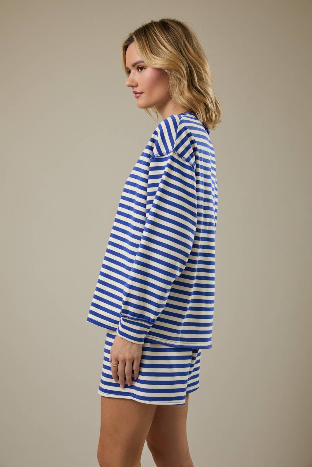 Crew Neck Detailed Stripe Sweatshirt &amp; Shorts