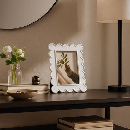 Decorative Scalloped Edge White Photo Frame