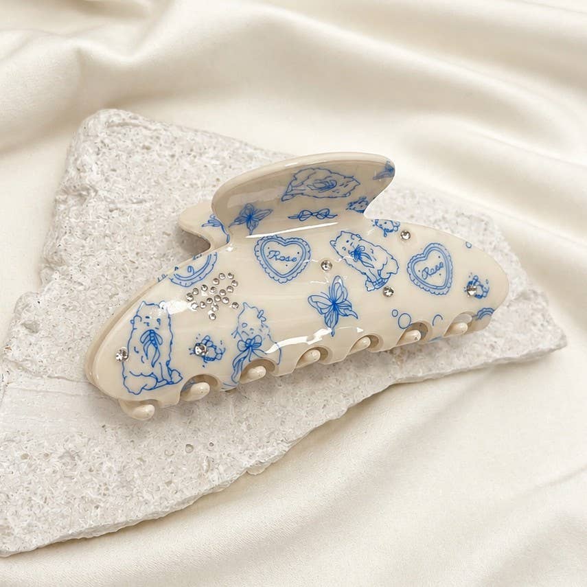 Blue and ivory toile print hair claw clip
