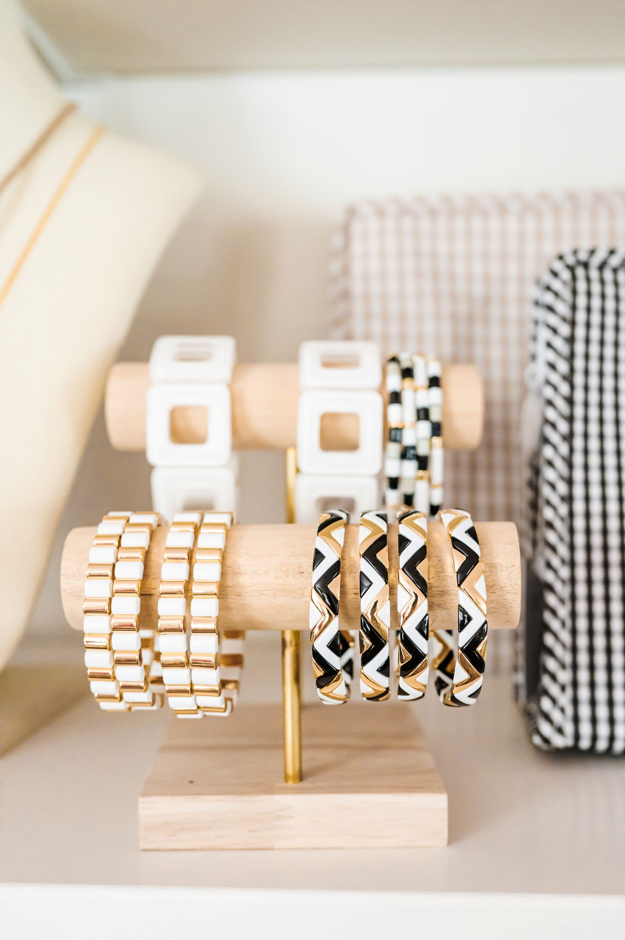 Enamel Chevron Stretch Bracelet Jewelry