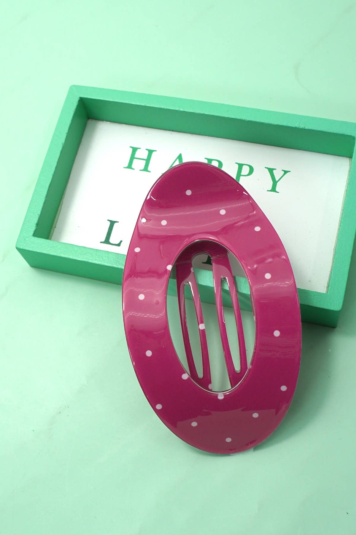Jumbo oval lay flat claw clip for thick hair
