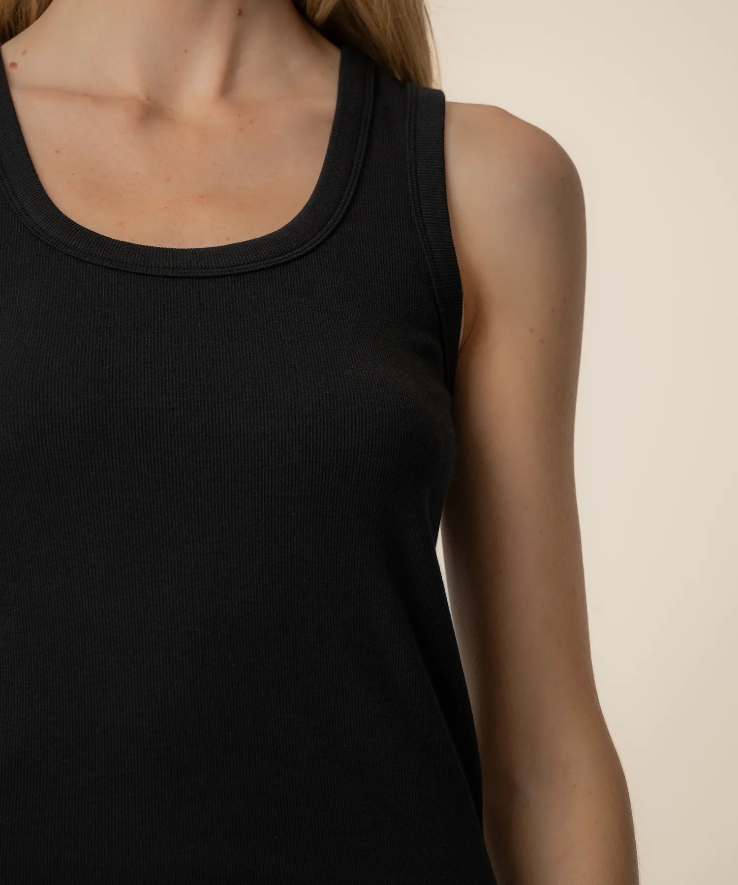Anastasia- Tank Top w/ Scoop NK