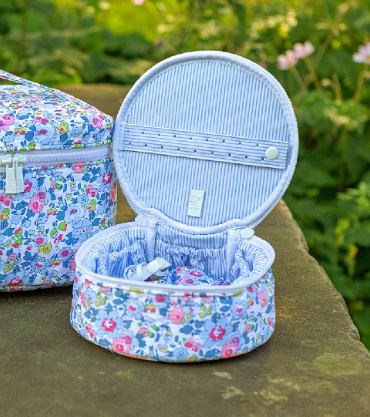 TRVL Quilted Jewel Round