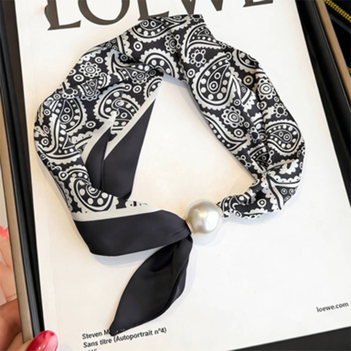 Pearl Magnetic Skinny Silk Neck Scarf