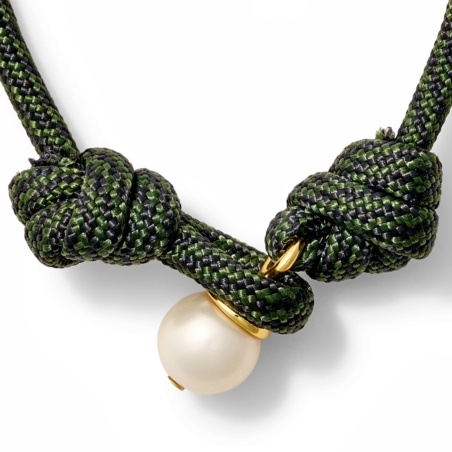 The Paracord + Pearl Bracelet