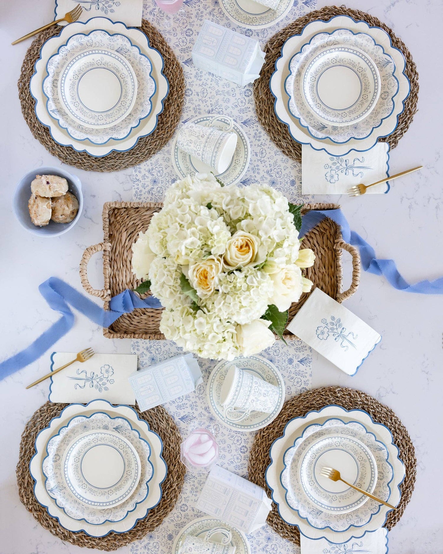 Pembroke Cream with Blue Edge Paper Plate