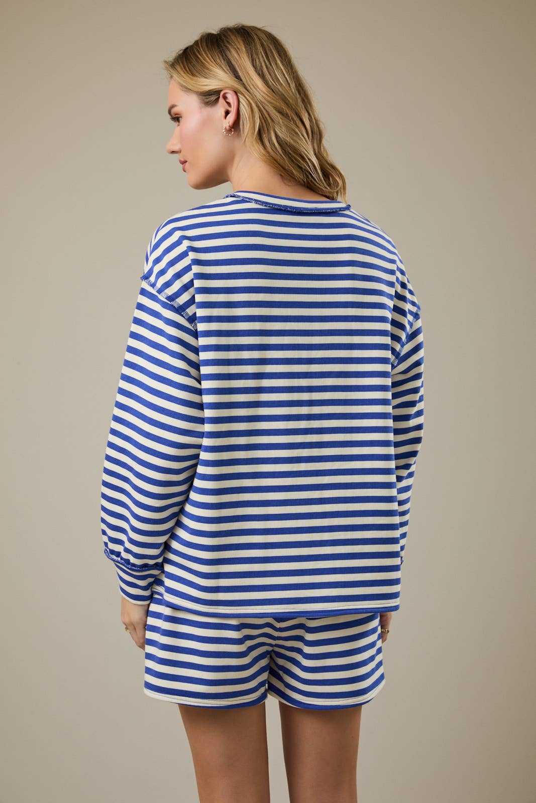 Crew Neck Detailed Stripe Sweatshirt &amp; Shorts
