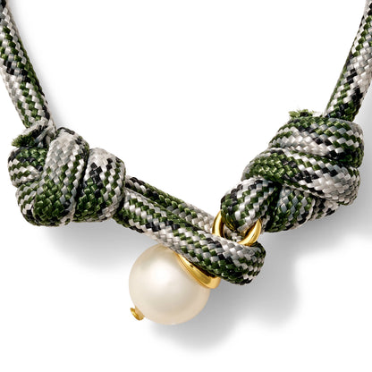 The Paracord + Pearl Bracelet