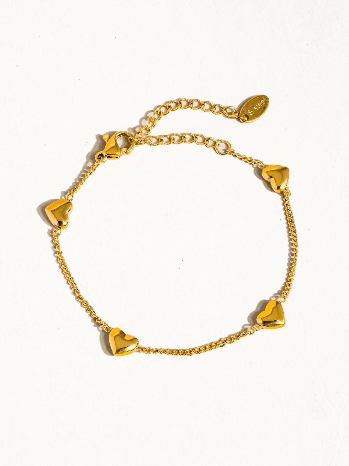 18K Gold Non-Tarnish Petite Heart Bracelet